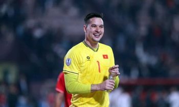 Nguyễn Filip thắng trận đầu tiên khi bắt chính cho tuyển Việt Nam